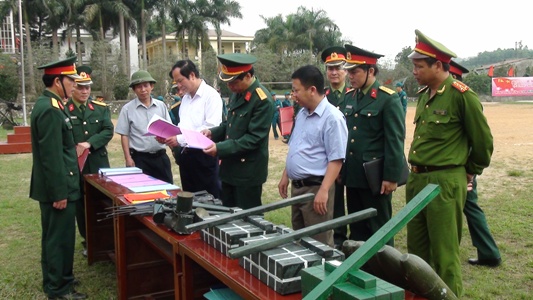 http://yenbai.gov.vn/ImagerOld/vi/PublishingImages/nguyenhien/2015/CTV/yen%20binh%20ra%20quan%20huan%20luyen.JPG